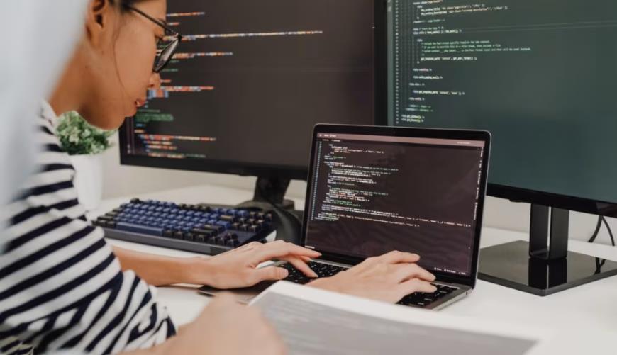 大足区小程序定制开发构建实时互动新生态：WebRTC+即时通讯双引擎驱动